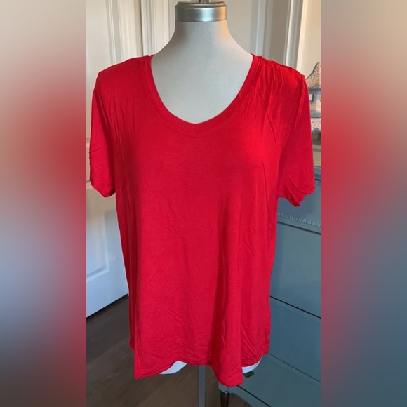 π₯ Brand New with Tag π₯ Ladies Fabulously Soft T-shirts - Picture 1 of 2